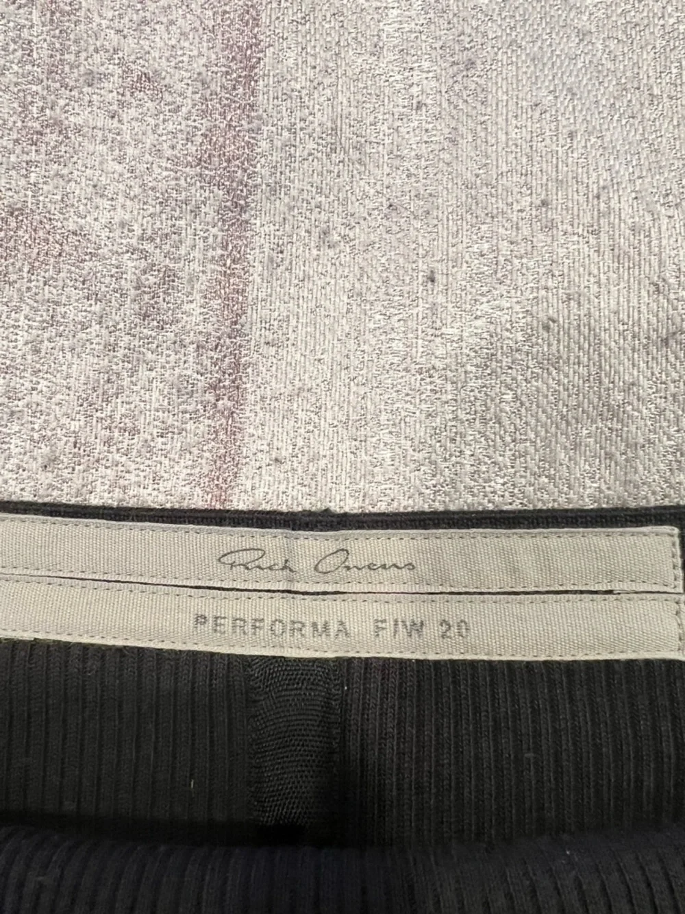 Rick Owens Black Midi Skirt with Yellow Accent Brushstrokes - Picture 4 of 5